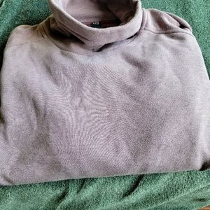 Mountain Hardware Sweater